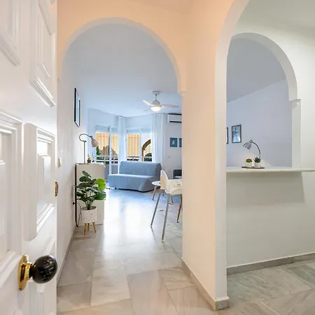 Carihuela With Pool And Free Parking 5 M